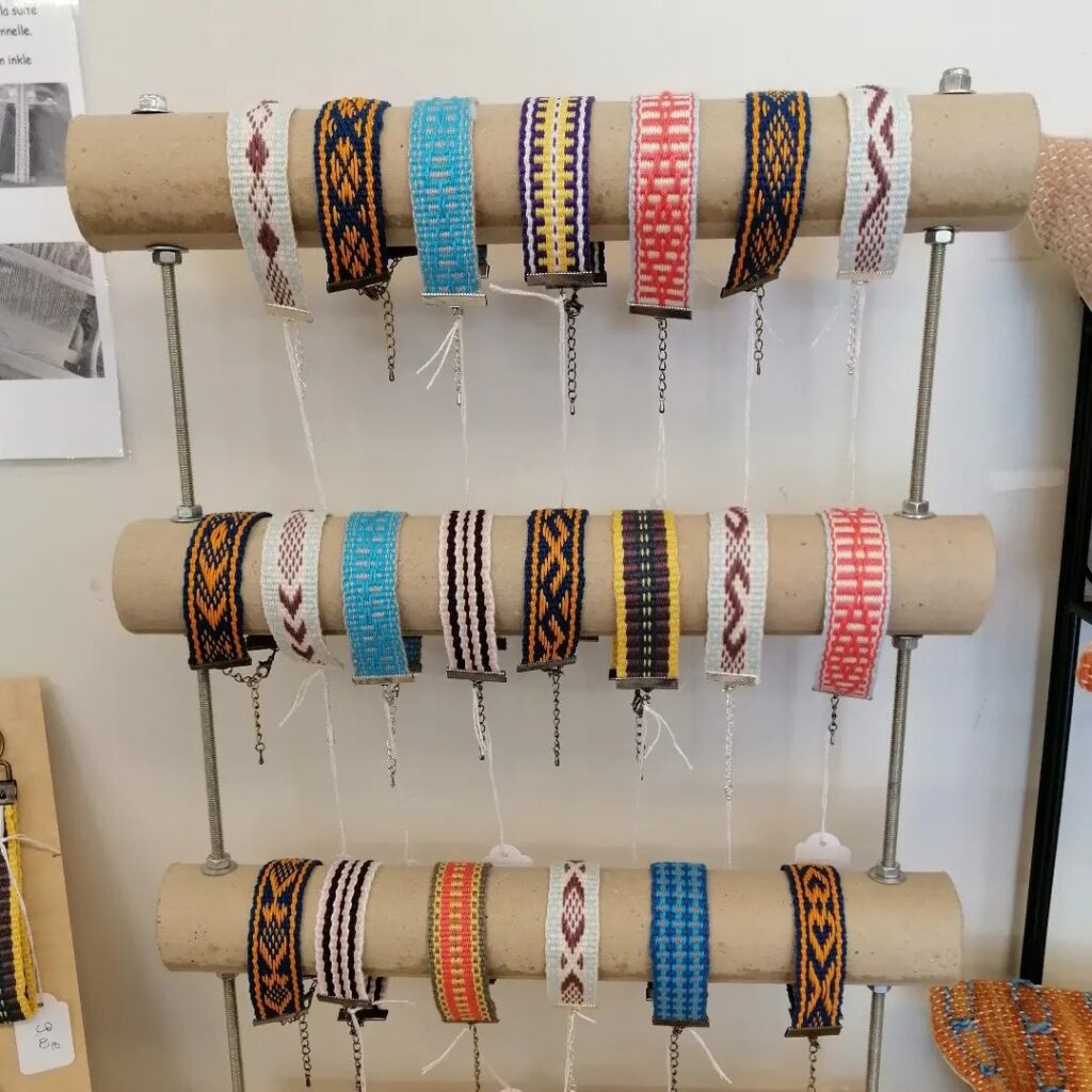 Tissage artisanal : bracelets